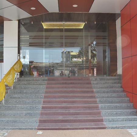 Hotel Pyara Palace Гая Номер фото